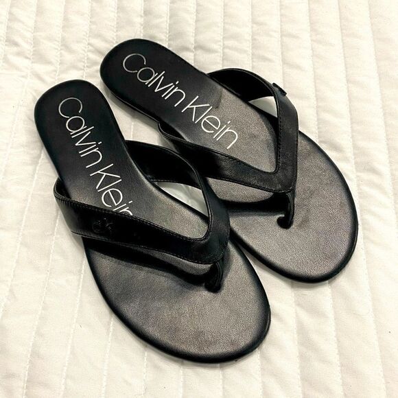 Calvin Klein Shoes - Calvin Klein Leather Upper Flip Flops Women Size 8